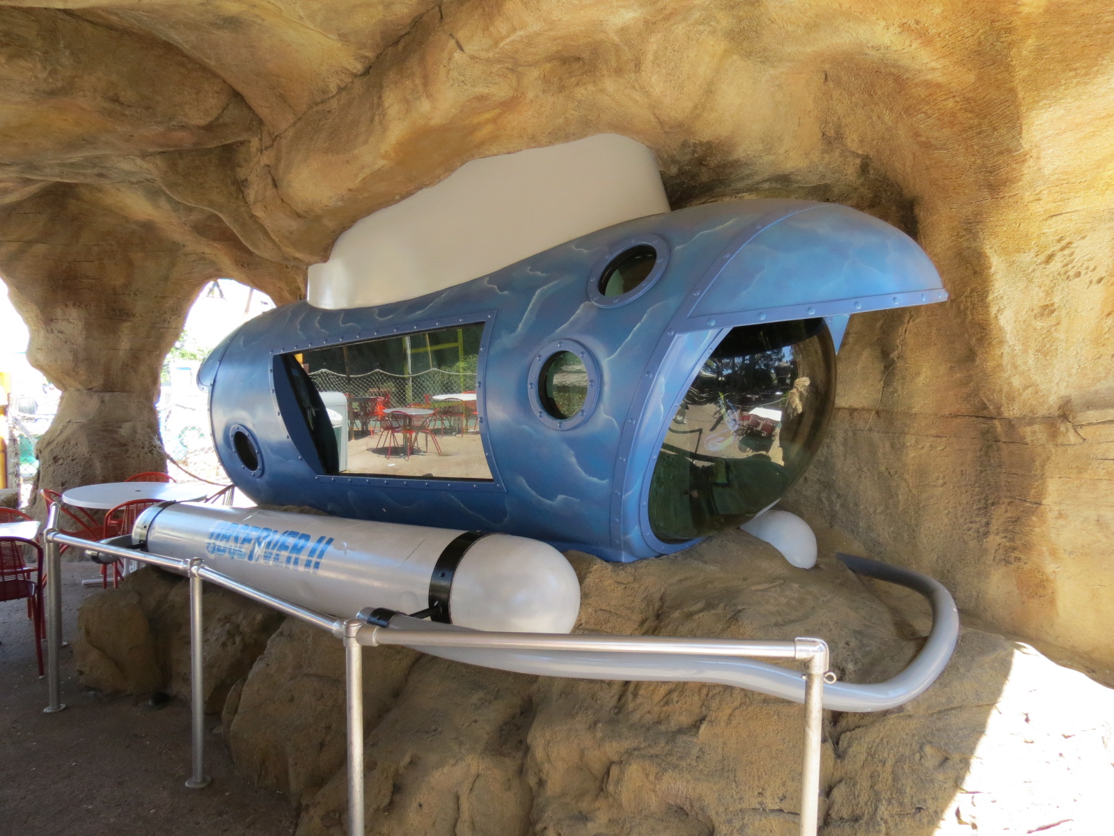 Shipwreck Rapids - Shipwreck Reef Cafe - Aquarium - Unsigned