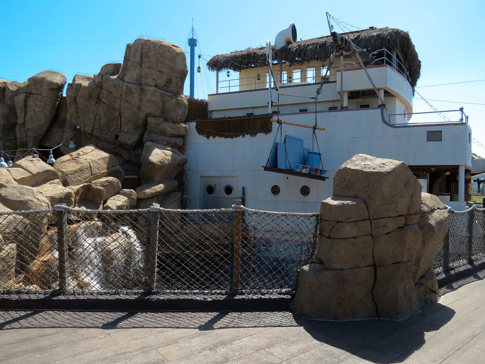 Shipwreck Rapids - Shipwreck Reef Cafe