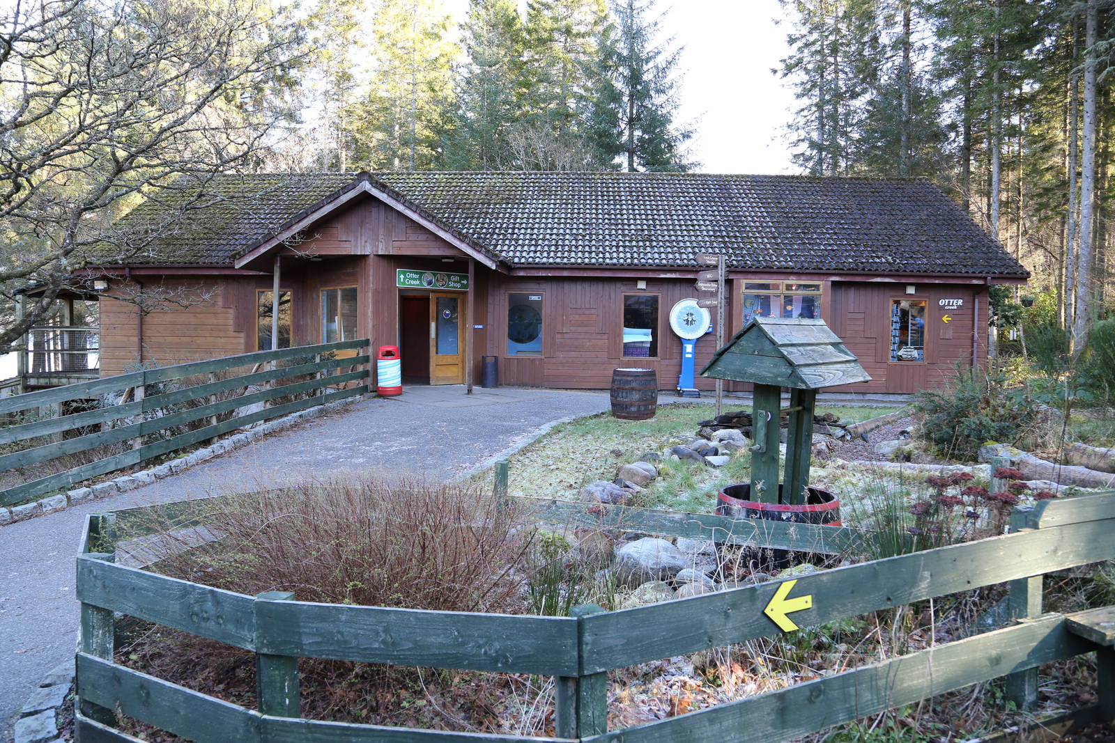 Shop, Toilets and Canadian Otter Viewing Platform