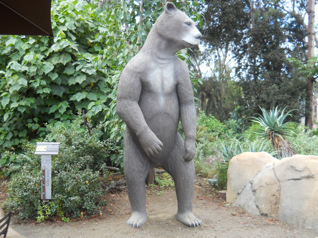 Short-faced Bear statue Elephant Odyessey