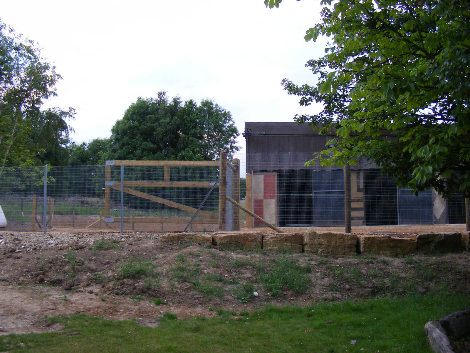 Side of Wanyama Reserve animal housing at Chessington Zoo, 25 June 2010