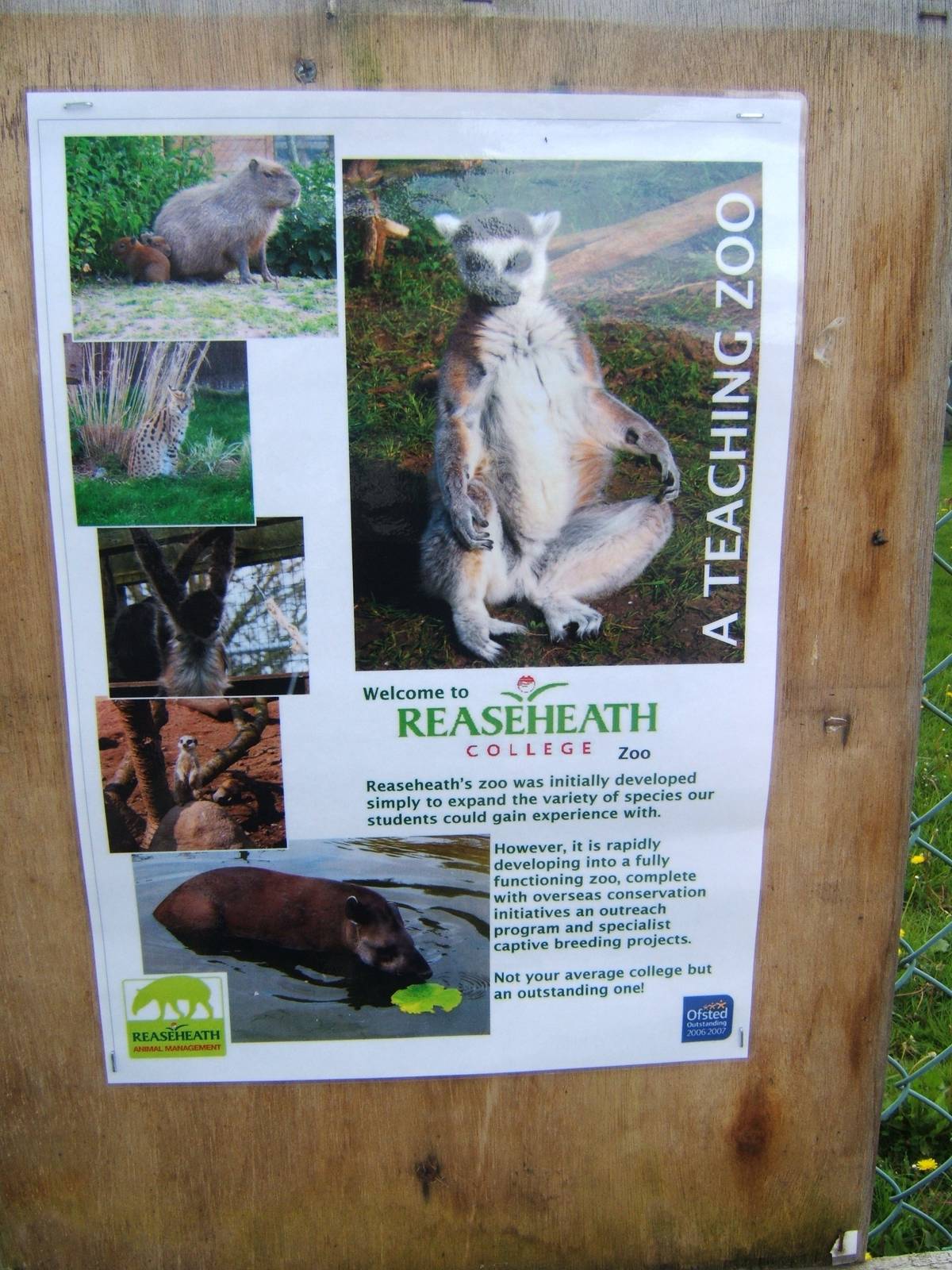 Sign about the zoo