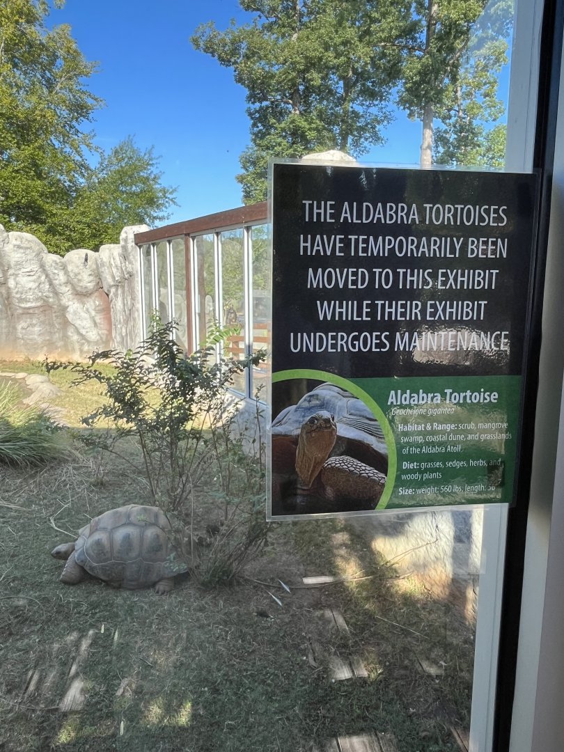 Sign at Komodo Habitat