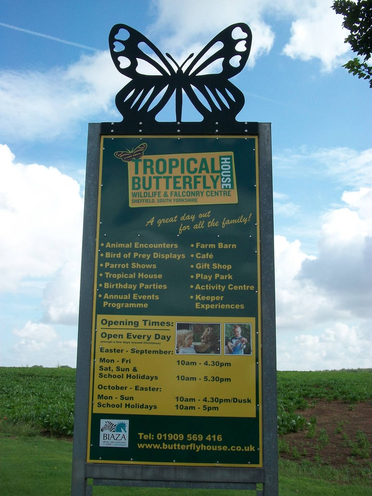 Sign at turn-off to park, 3rd August 2012