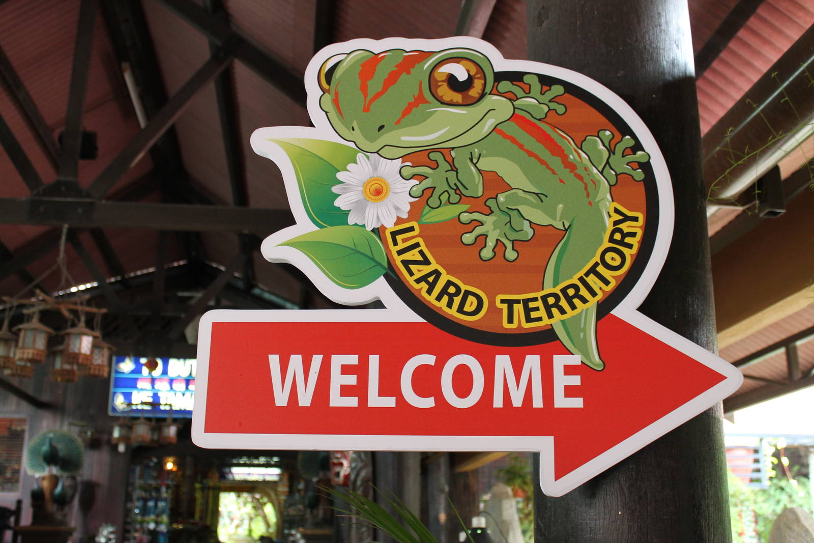 sign for the lizard section