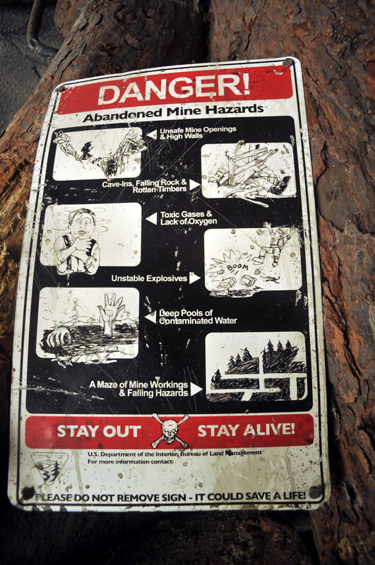 Sign in the mine at Hannovers Yukon Bay.