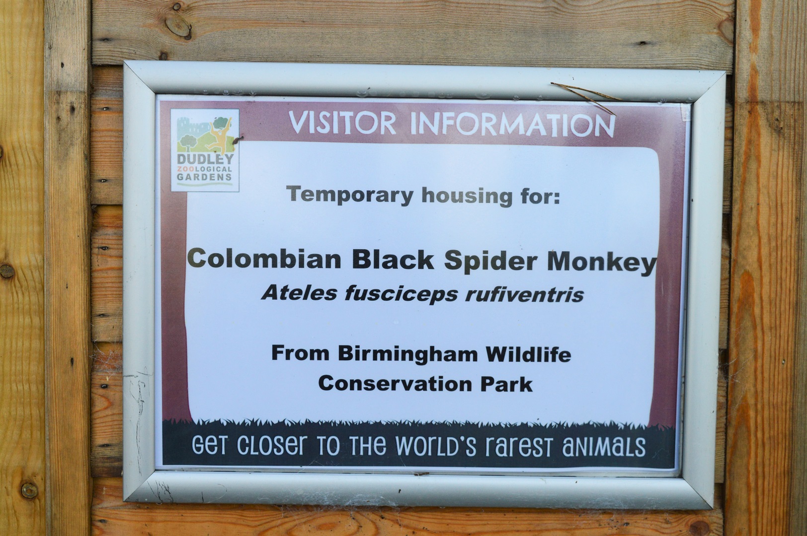 Sign on black lemur enclosure