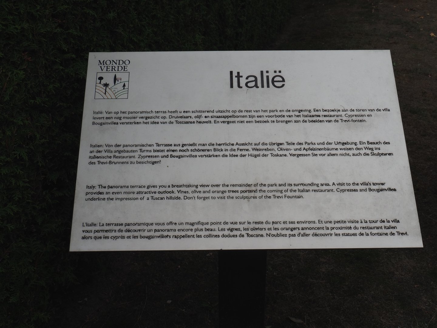 Sign on Italian gardens (Aug 28th, 2018)