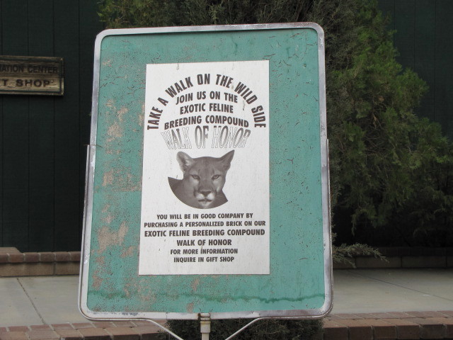 Sign promoting personalized bricks