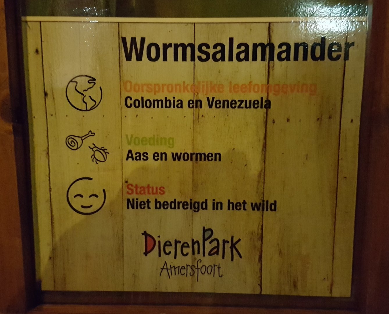 Sign Typhlonectes natans