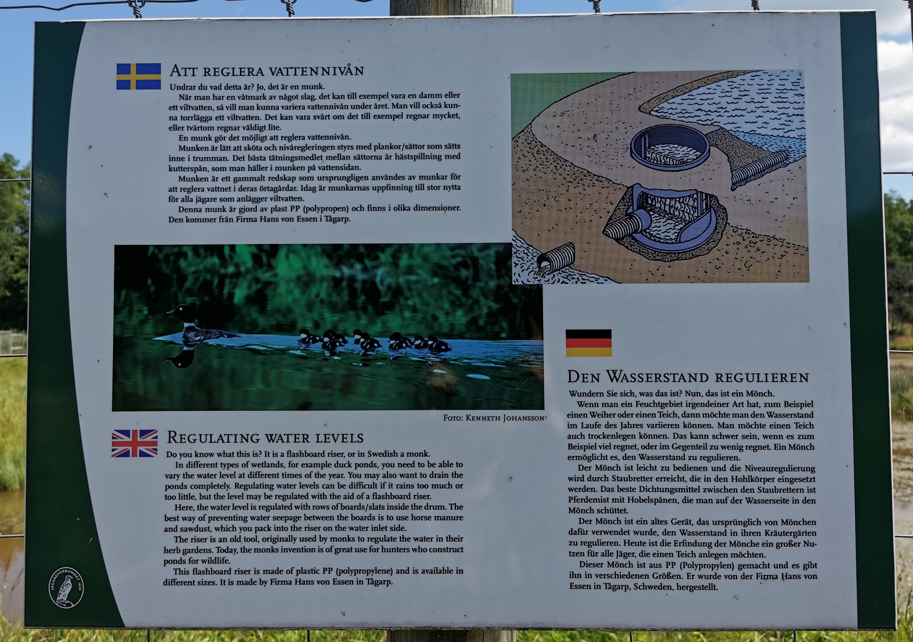 Sign with information by the big pond