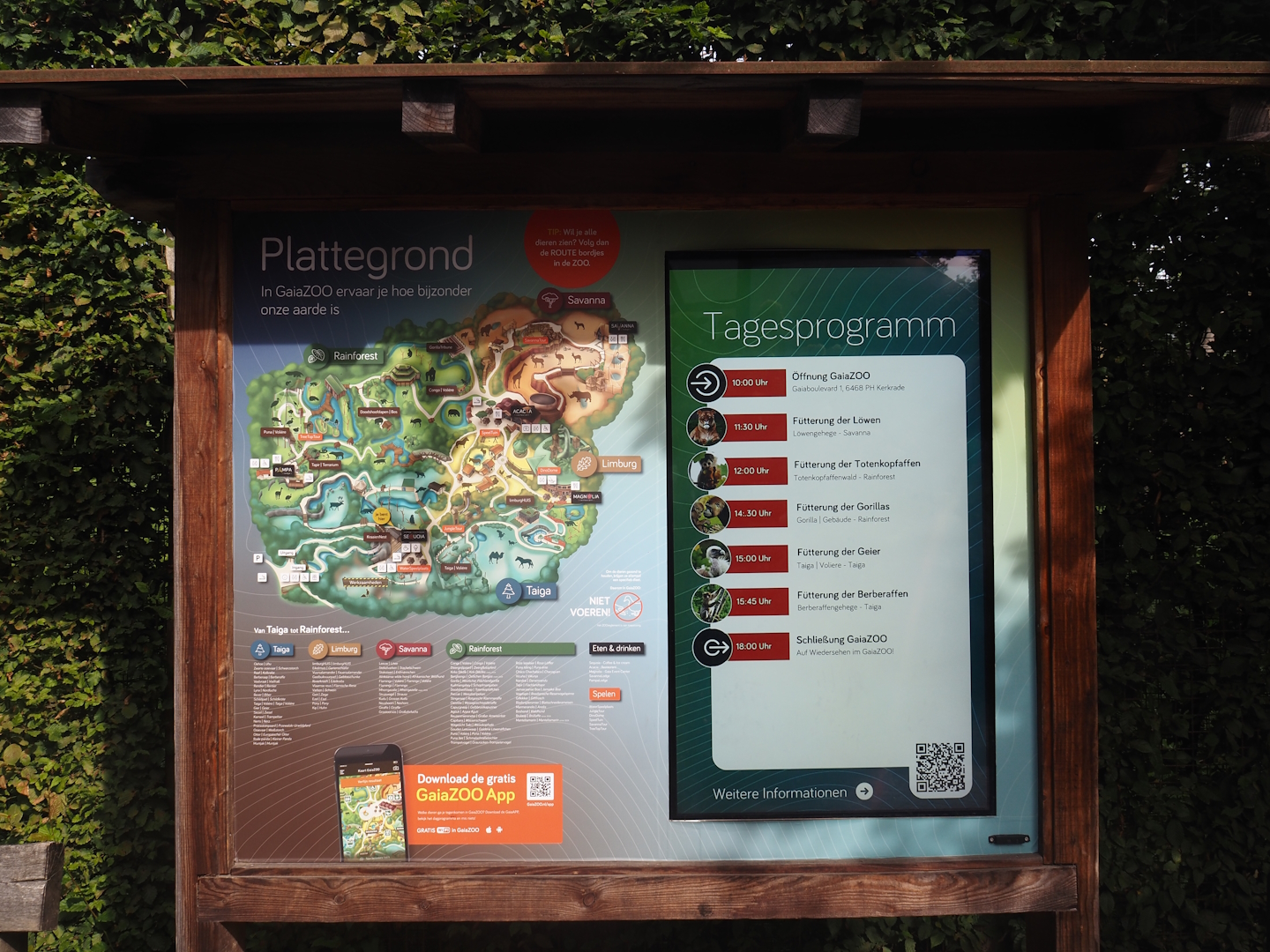 Sign with map and day program, 2024-08-21