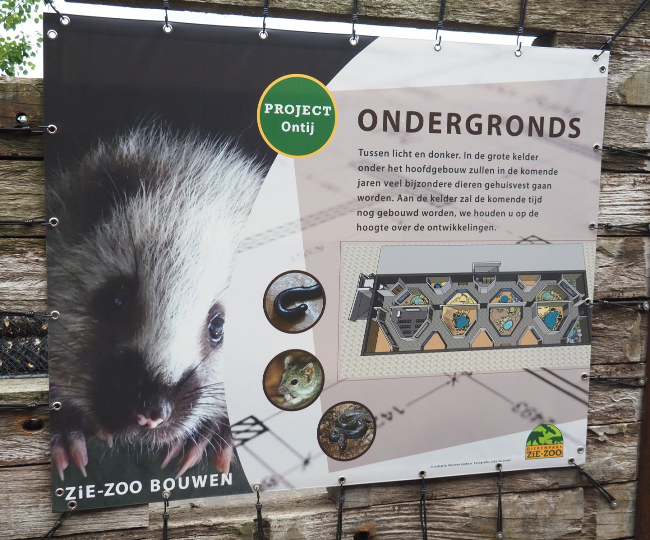 Signage about future project in the basement of the entrance building, 2022-05-17