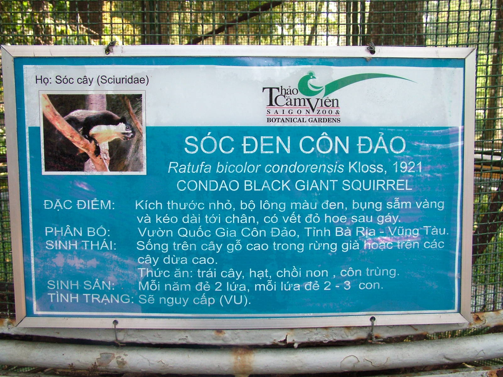 Signage Example at Saigon Zoo, 16/03/12