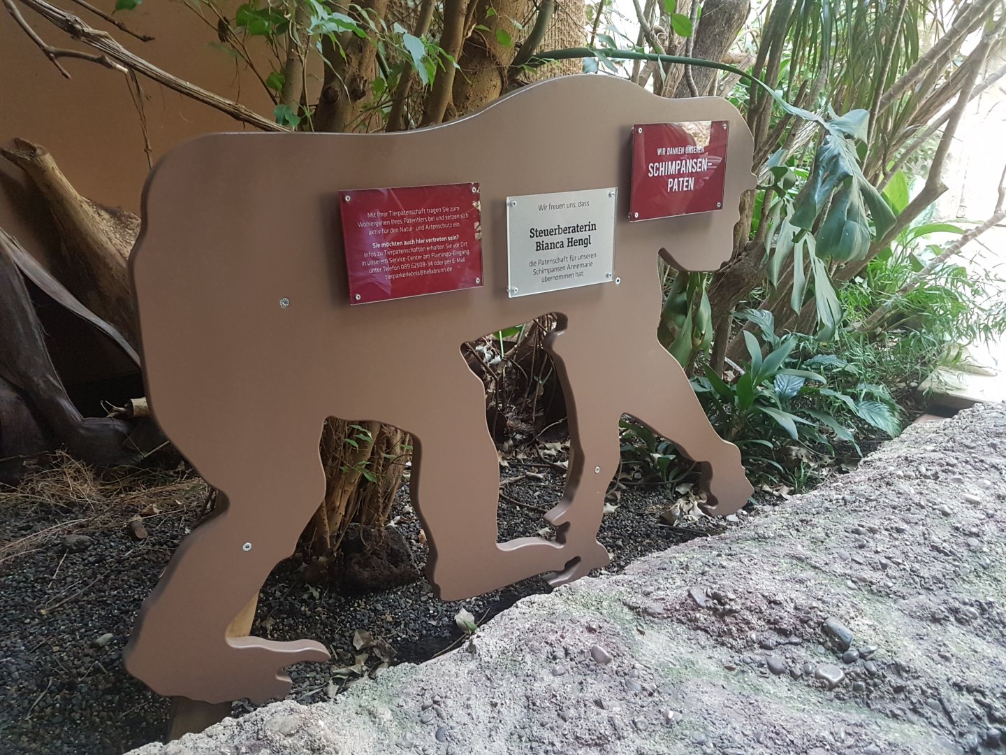 Signage, Jungle Pavilion