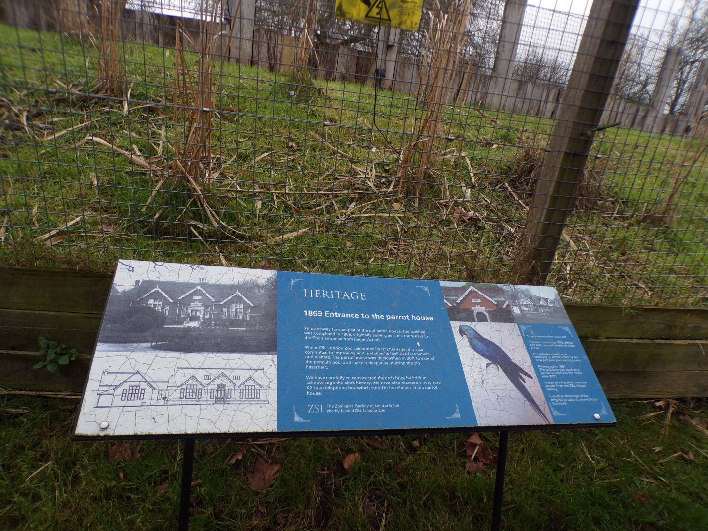 Signage on former Parrot house 11.2.25