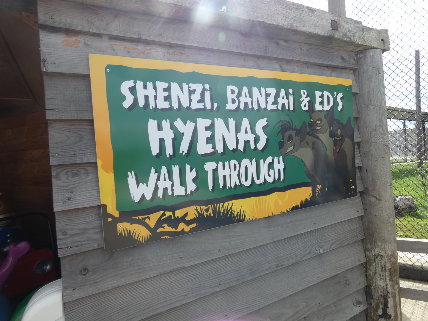 Signange on viewing tunnel