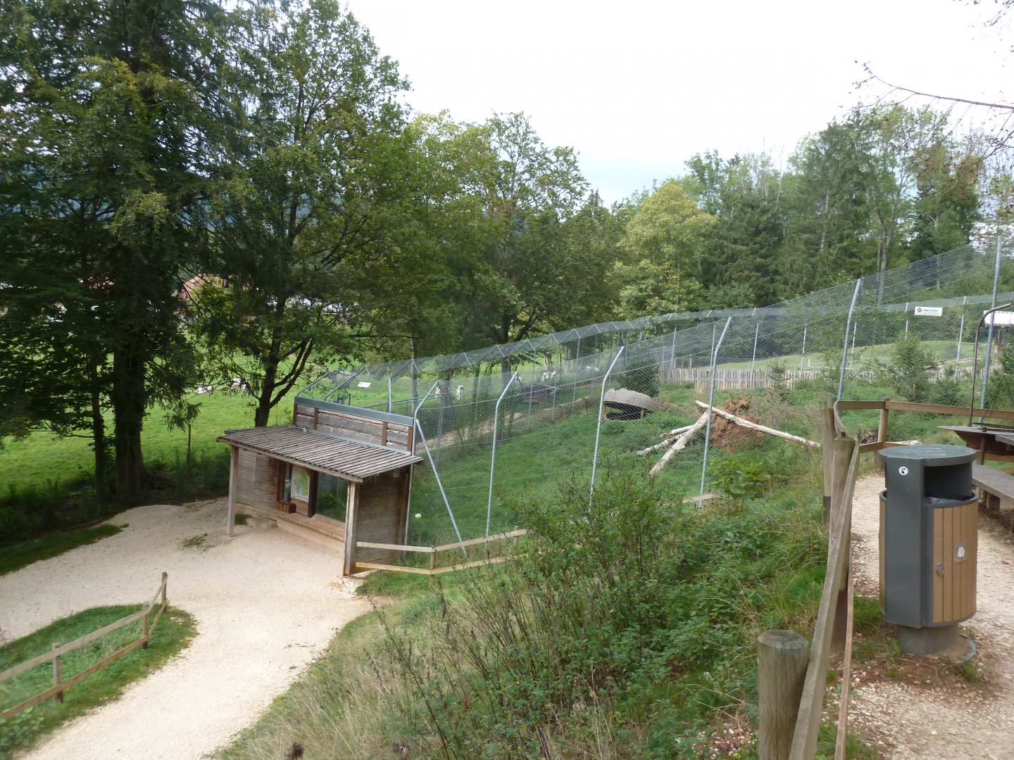 Sikypark Crémines - Northern lynx enclosure