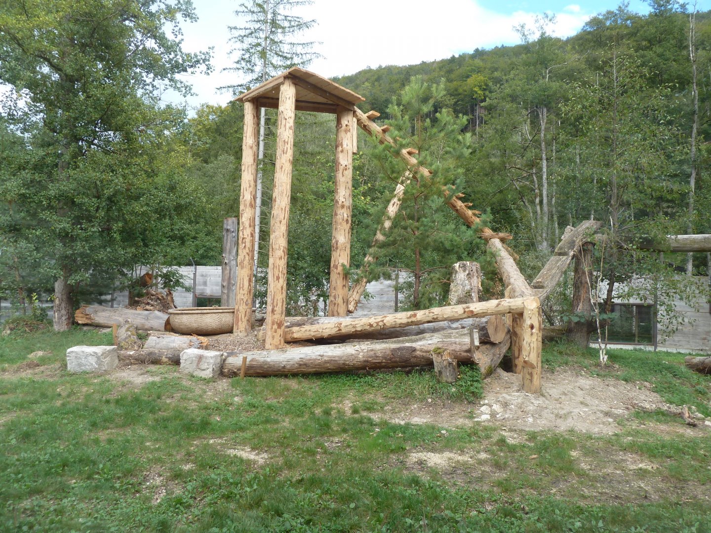 Sikypark Crémines - Tiger enclosure