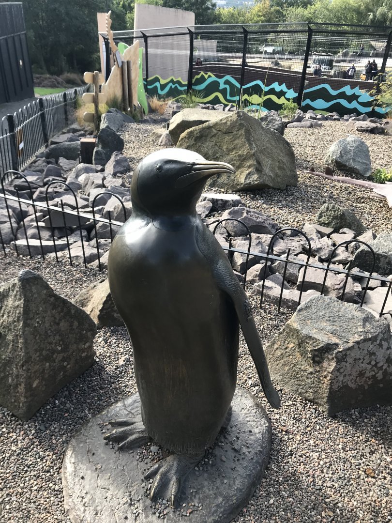 Sir Nils Olav statue