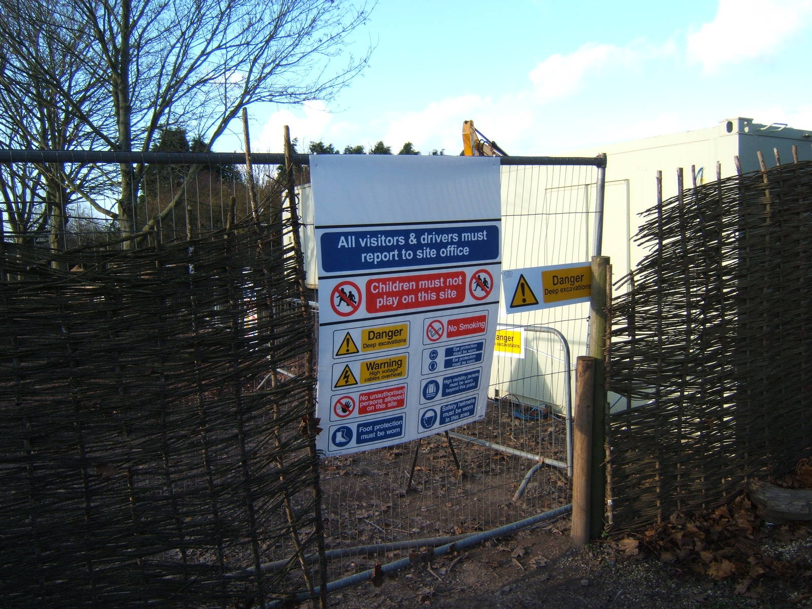 Site entrance for new Giraffe House
