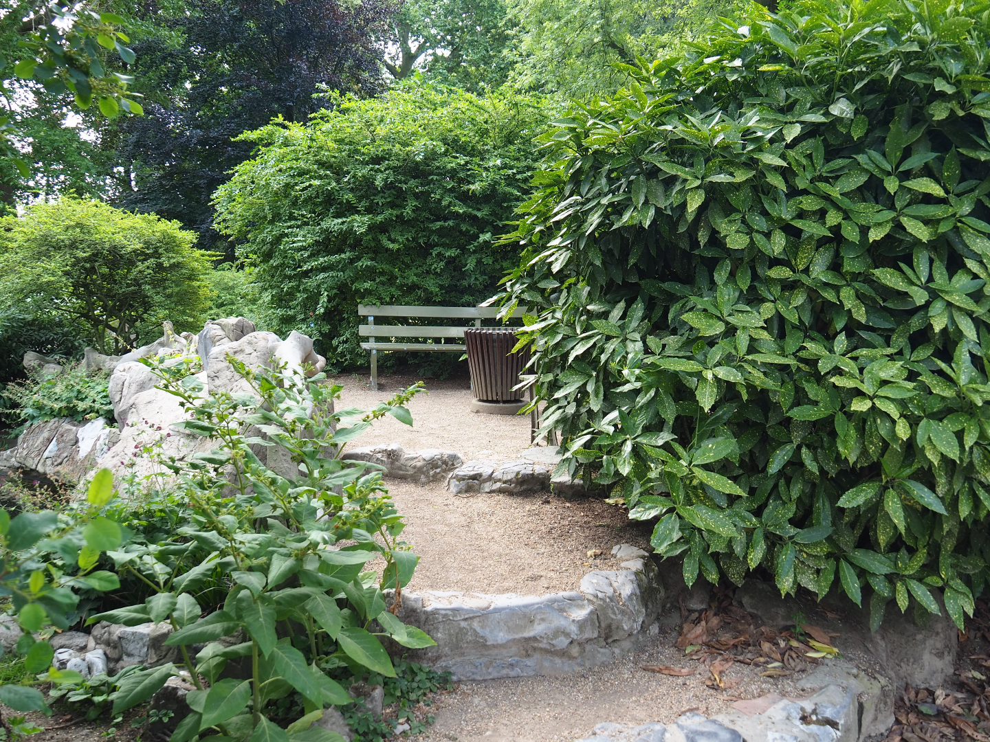 Sitting area, 2020-06-28