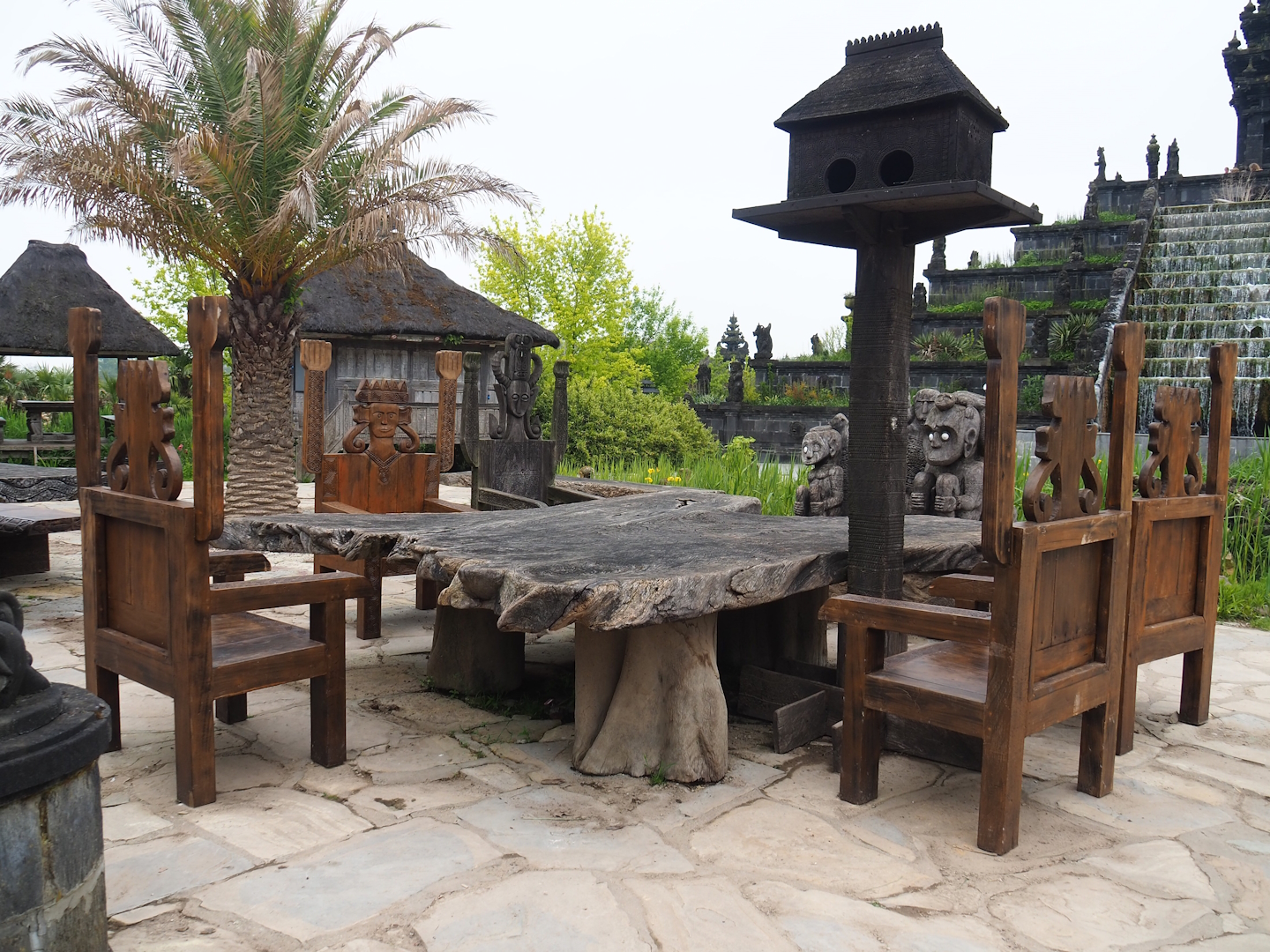 Sitting area in Timorese village near the orangutan flower temple, 2023-05-15