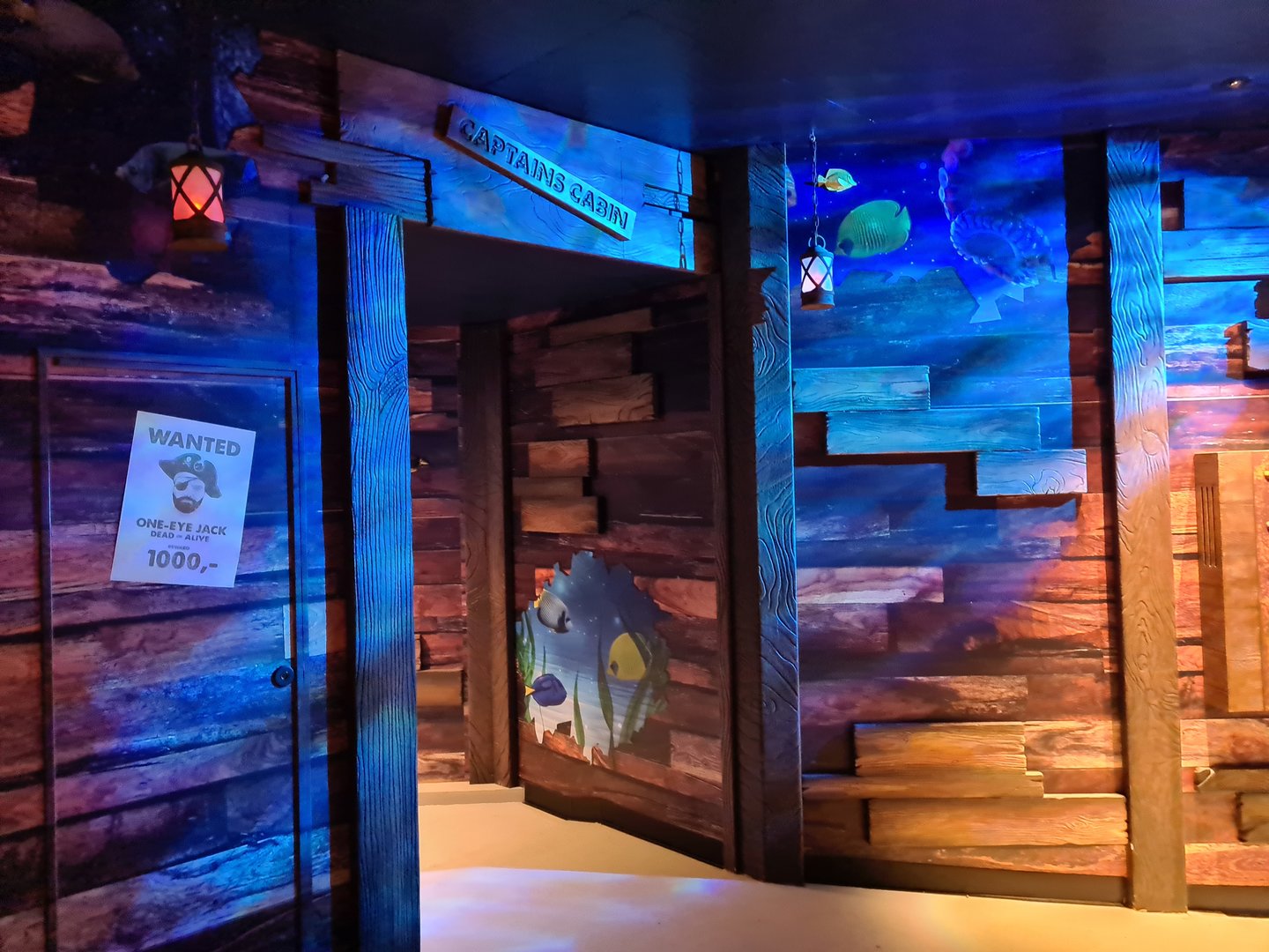 Sixth room - Theming