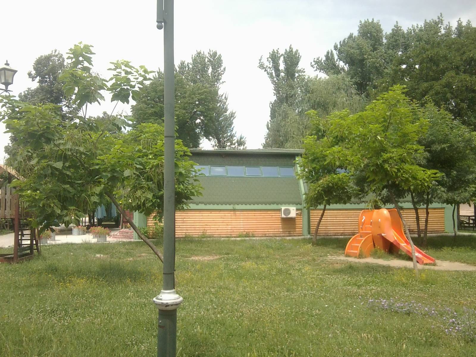 Skopje zoo walk June 29th, 2016, on a hot and humid day