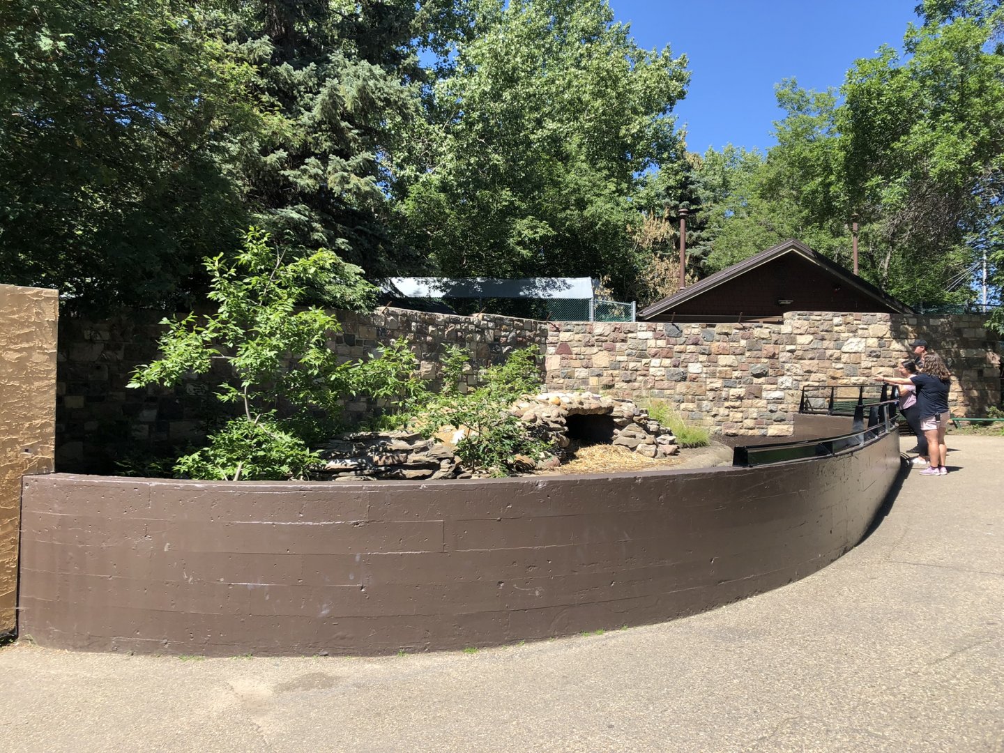 Slender-tailed Meerkat Enclosure at Edmonton Valley Zoo (July 2022)