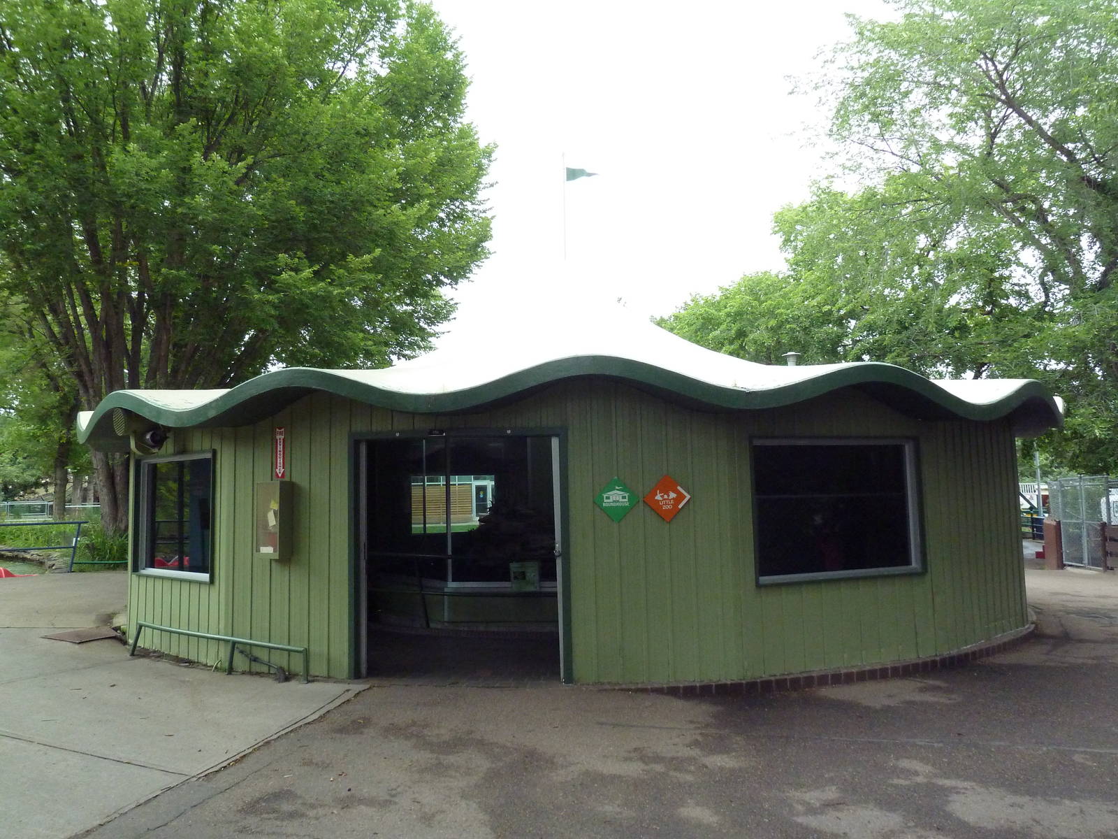 Small Animal Building (3 Species)