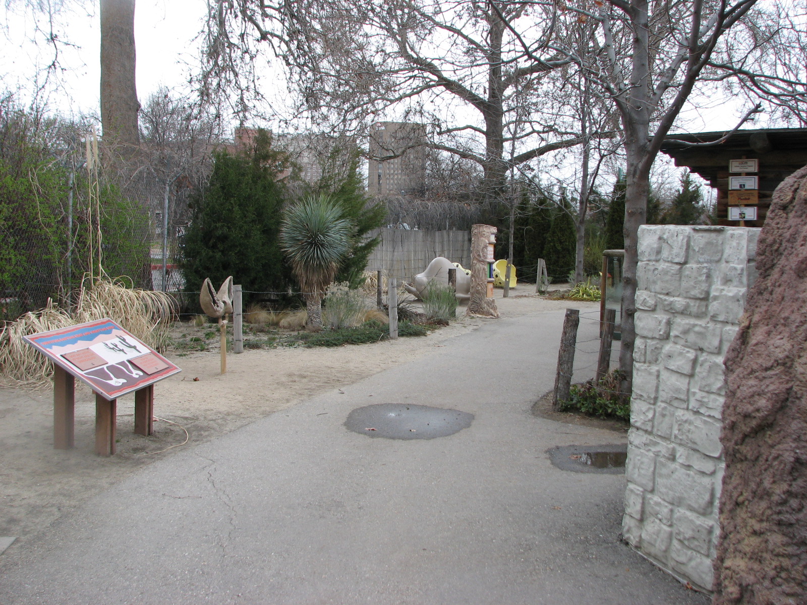 Small Animal Kingdom - Deserts Section