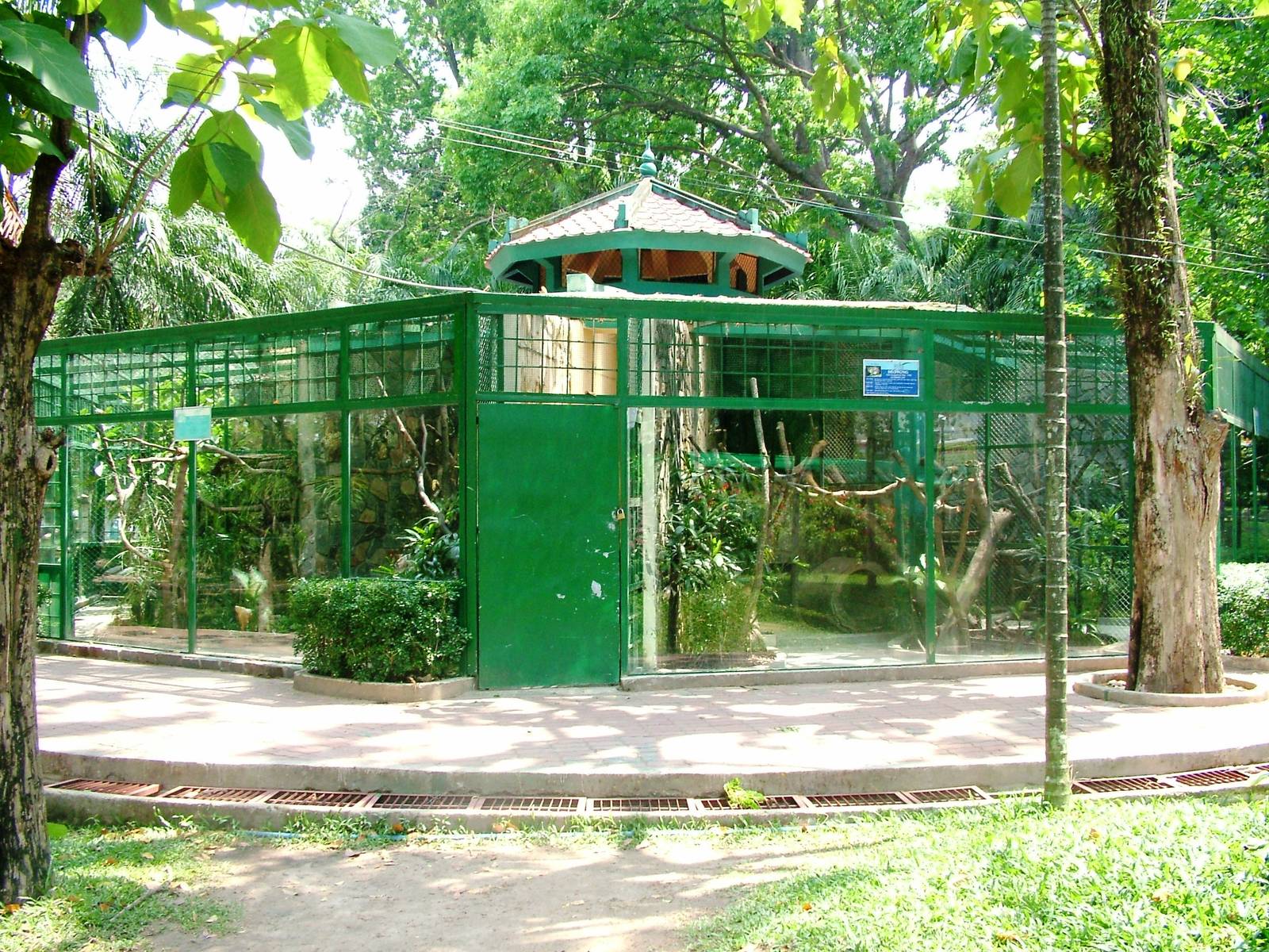 Small Carnivore Exhibit at Saigon Zoo, 16/03/12