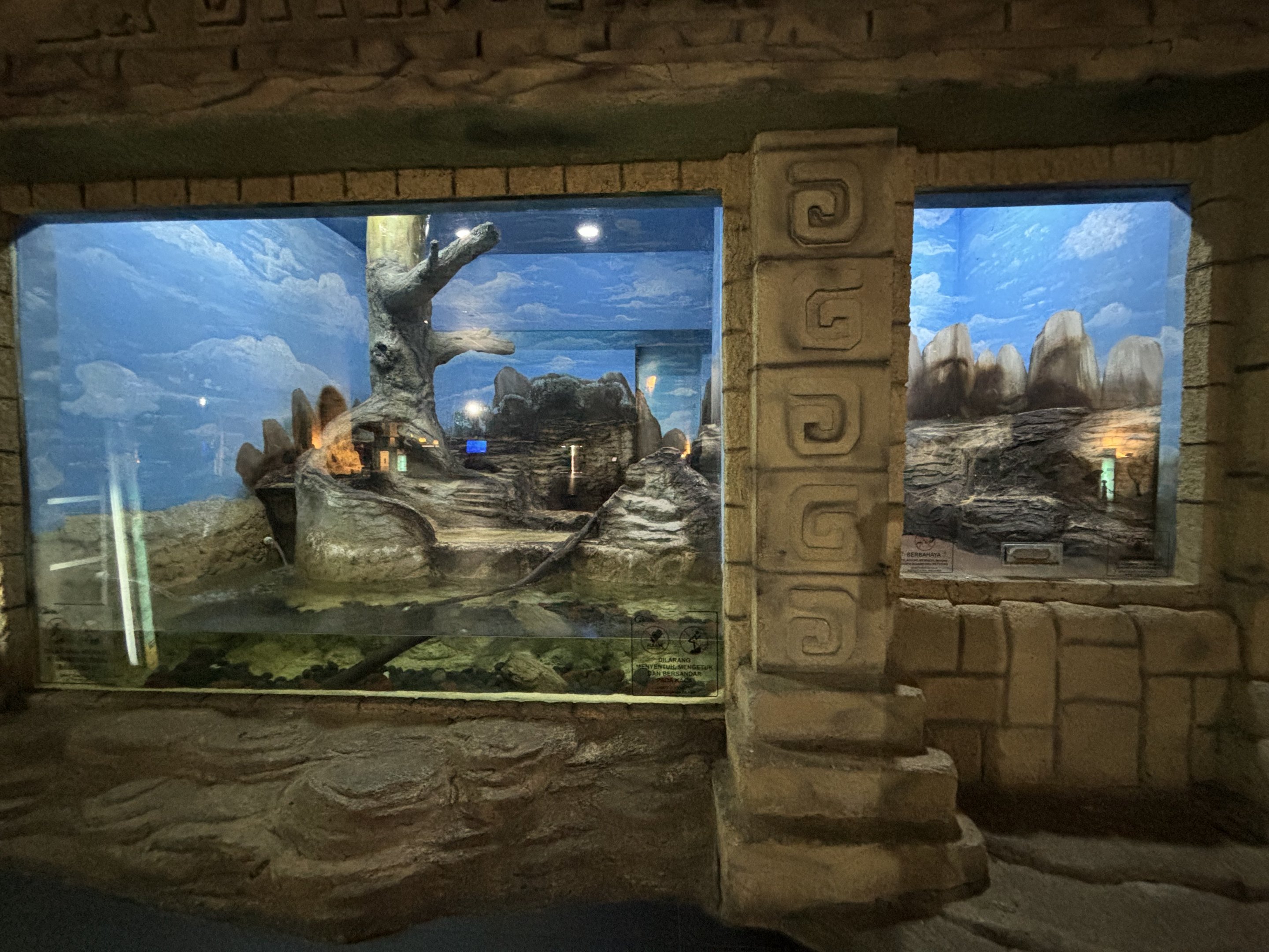 Small-clawed Otter Exhibit - Penguin Kingdom