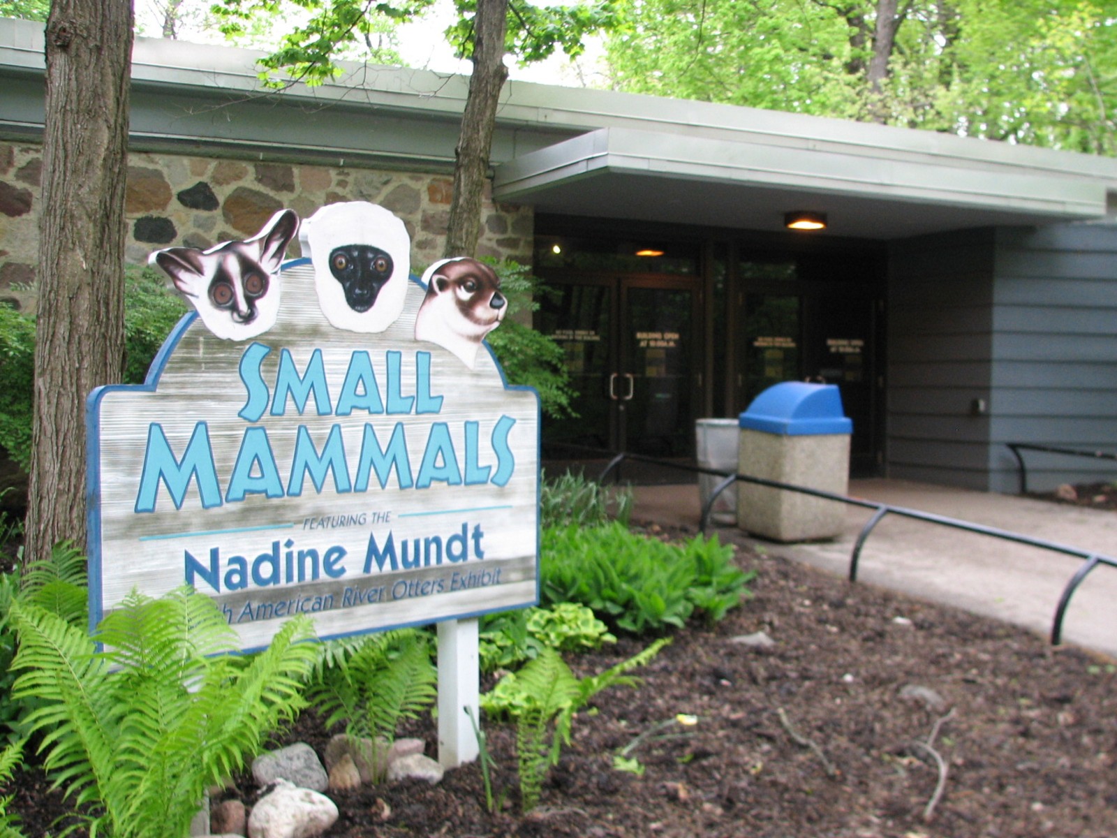 Small Mammals Building - Entry