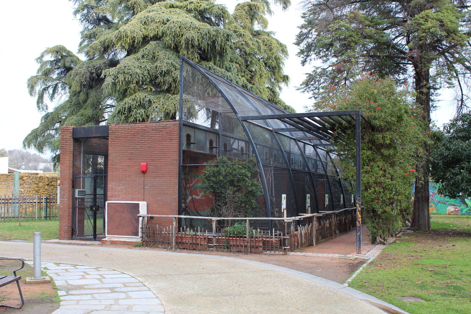 Small Monkey and Parrot Enclosures - Jan 2014