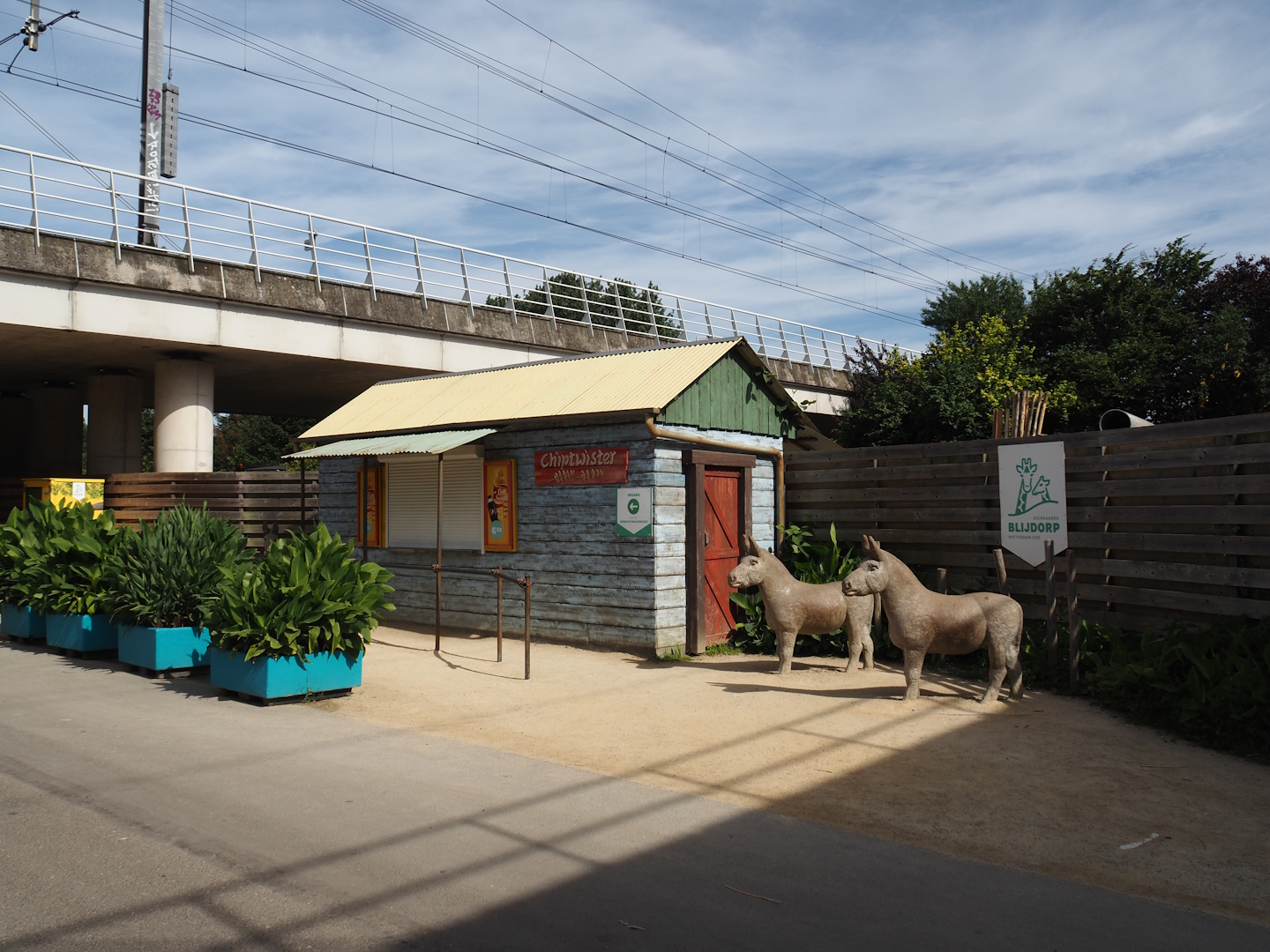 Snack stand with donkey statues, 2024-06-30