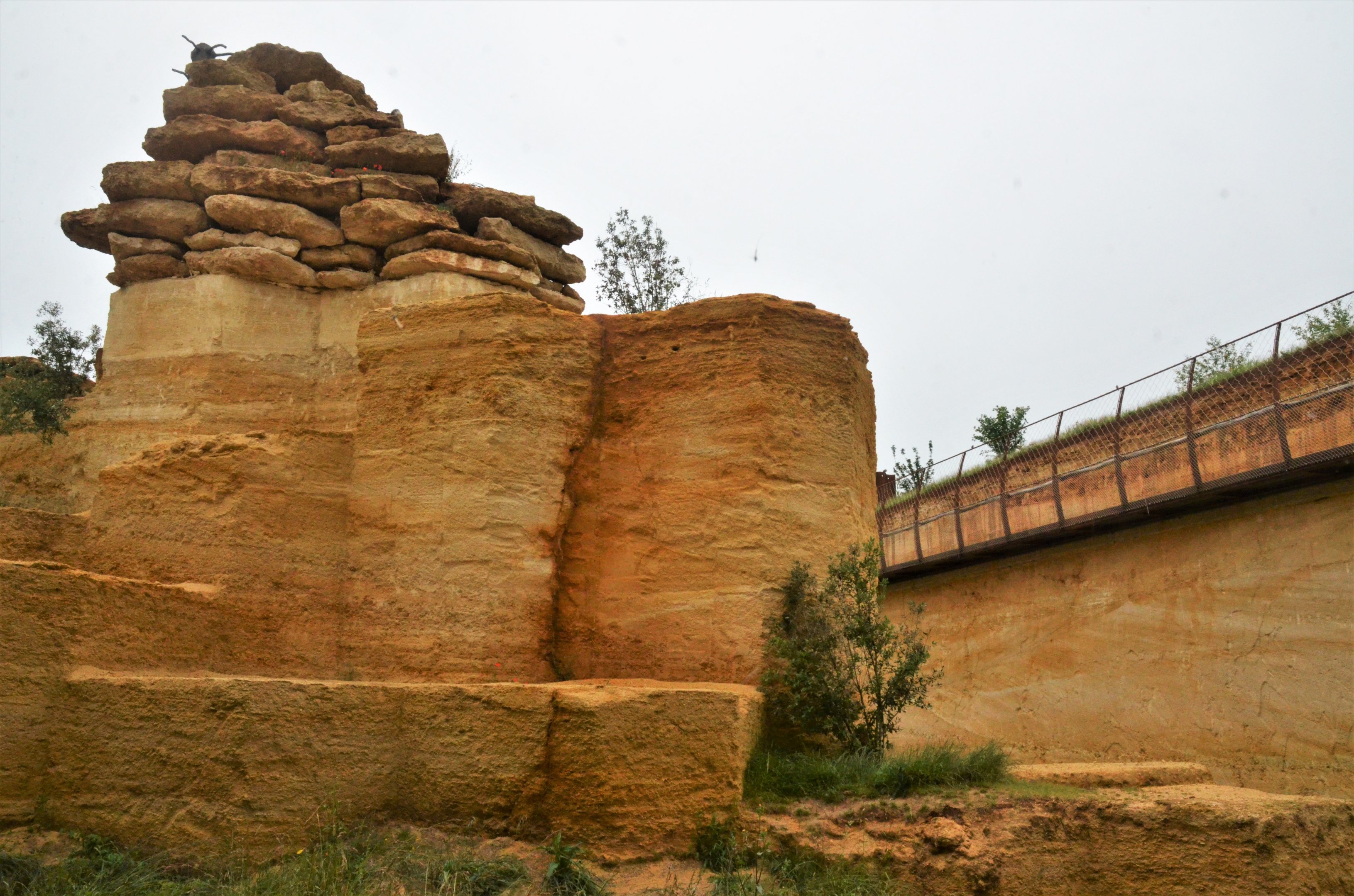Snow Leopard Enclosure from Lower Viewing at Doué-la-Fontaine, 15/06/18