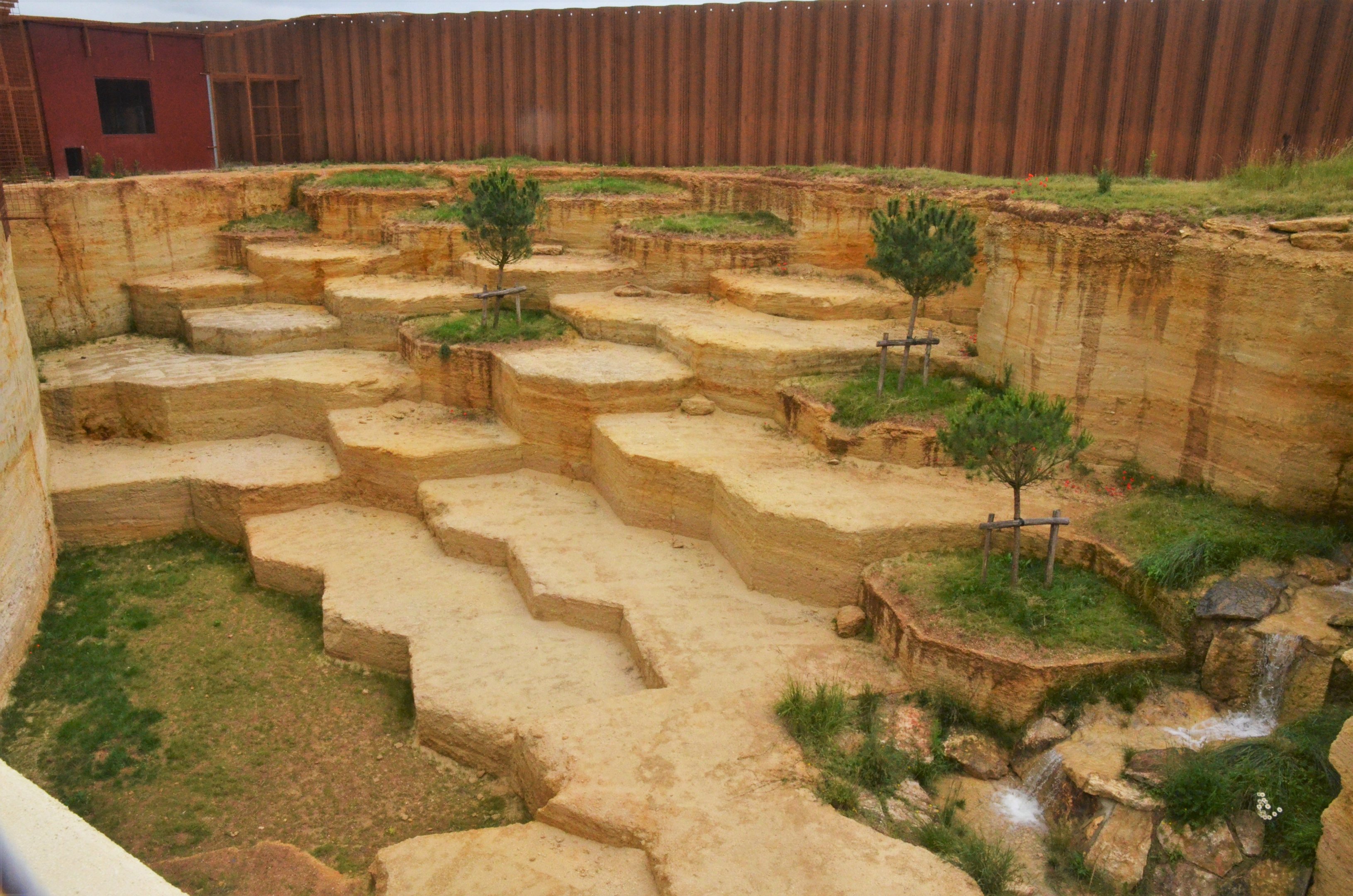 Snow Leopard Enclosure from Upper Viewing at Doué-la-Fontaine, 15/06/18