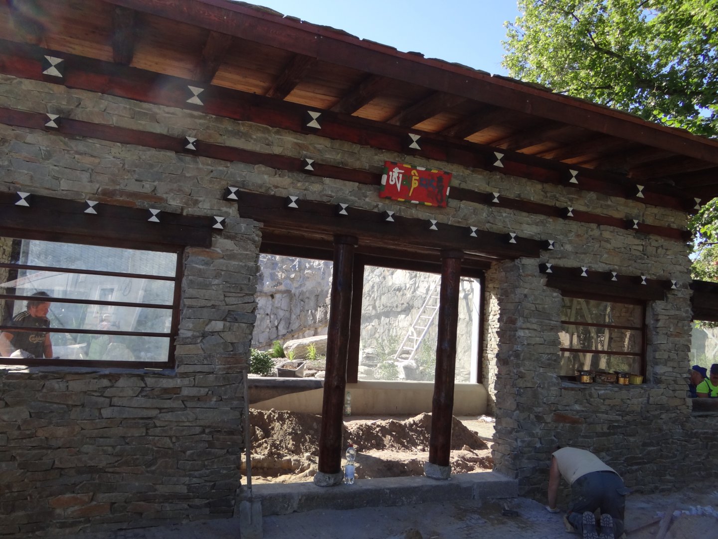 Snow Leopard exhibit under construction