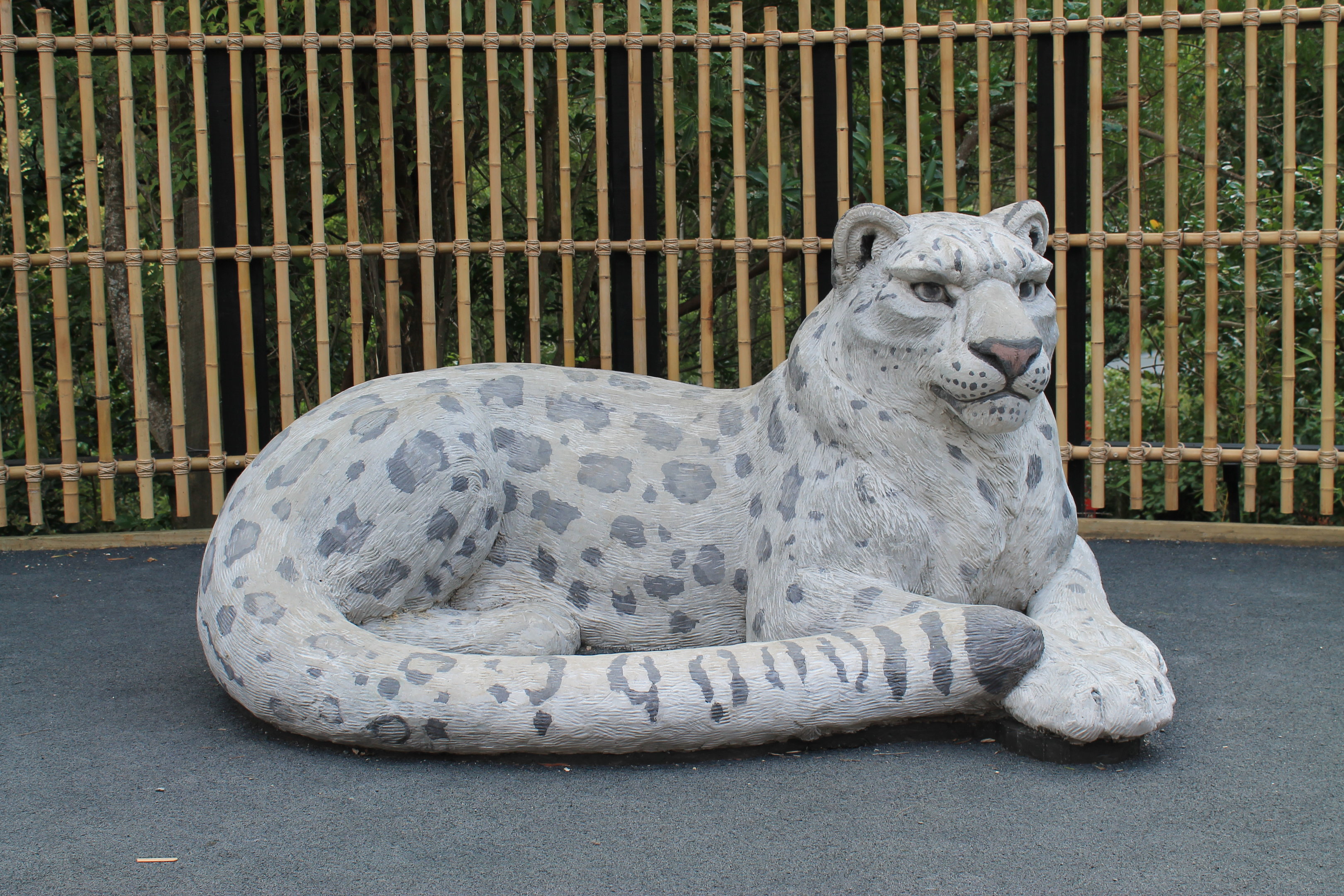 Snow Leopard statue