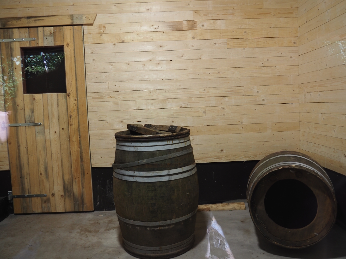 Soon-to-be viewable Tasmanian devil indoor exhibit (Former wombat and echidna indoor exhibit), 2024-07-14