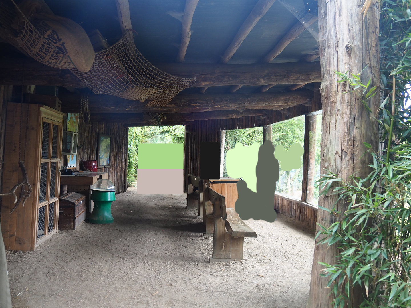 South African cheetah viewing shelter, 2019-08-11