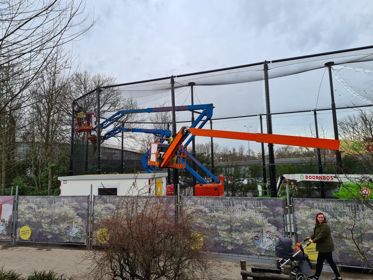 South America - Aviaries building site