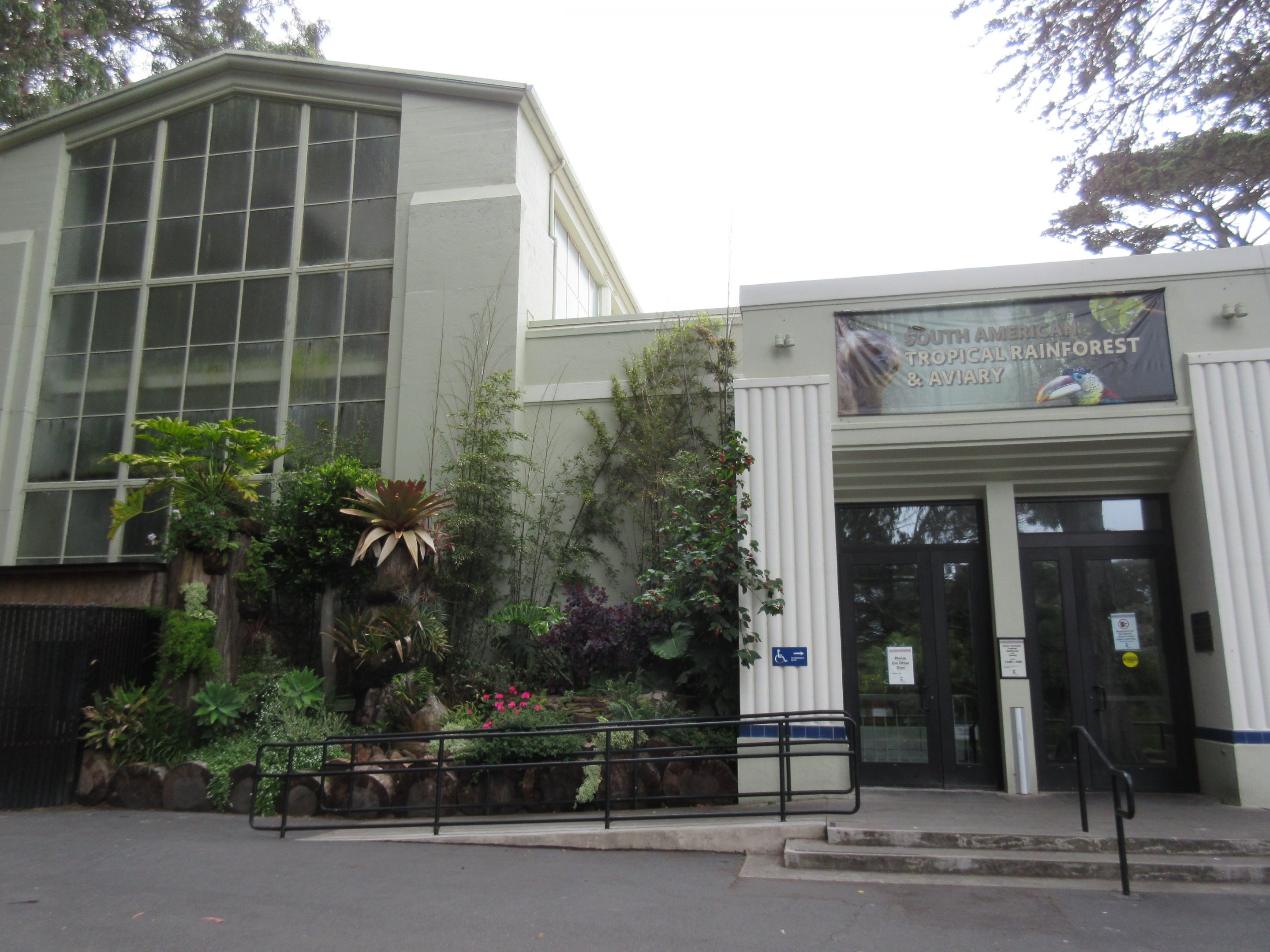 South American Tropical Rainforest & Aviary