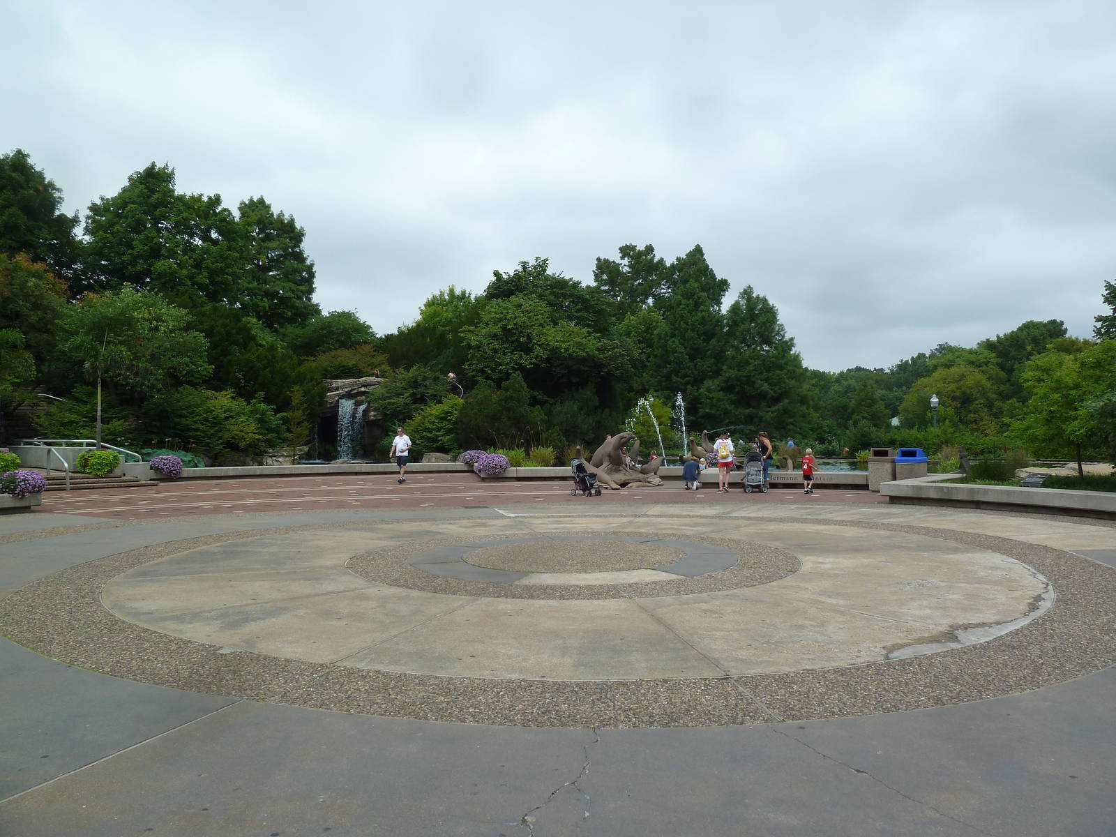 South Entrance - Entrance Plaza