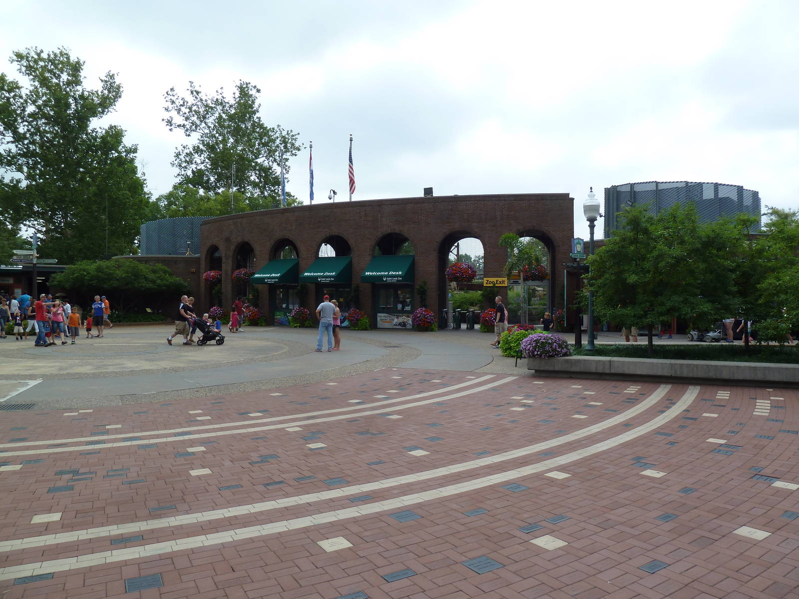 South Entrance - Entrance Plaza