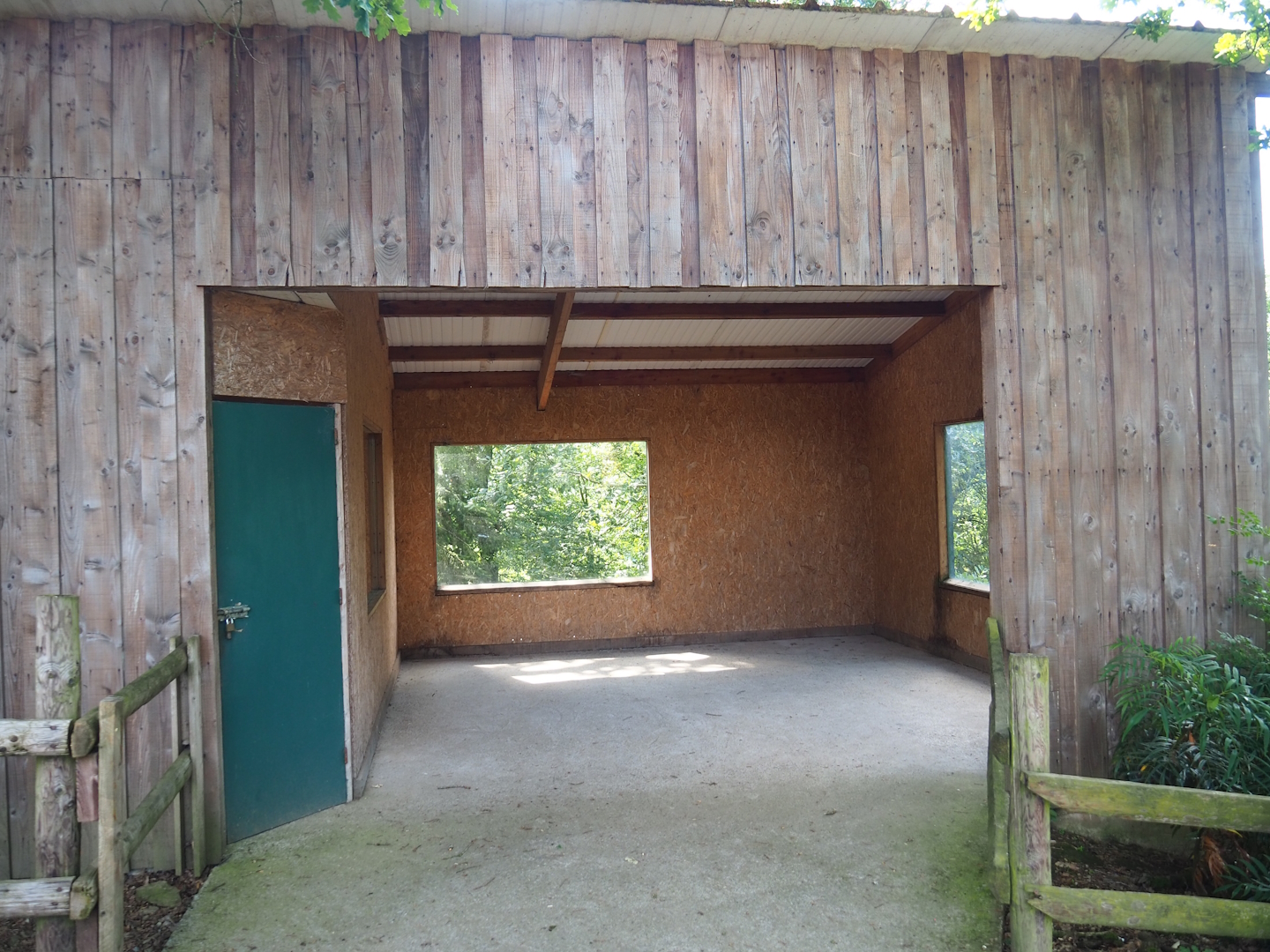 Southern ground hornbill barn and African wild dog viewing area, 2023-06-24