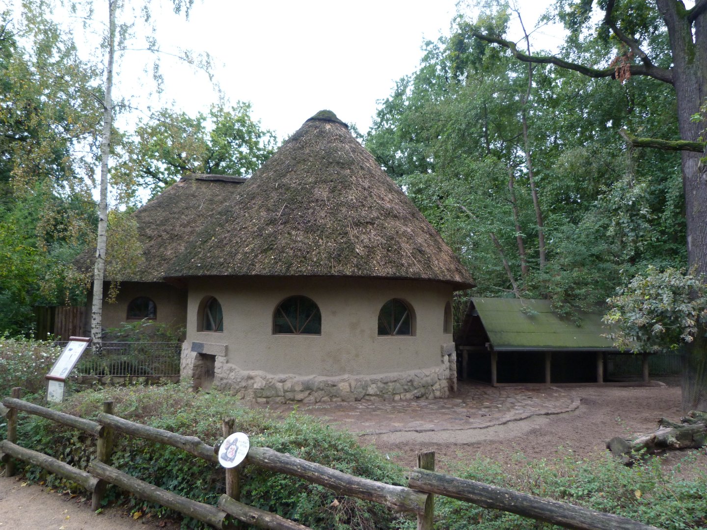 Southern white-lipped peccary exhibit -Zoologischer Garten Berlin (2024)