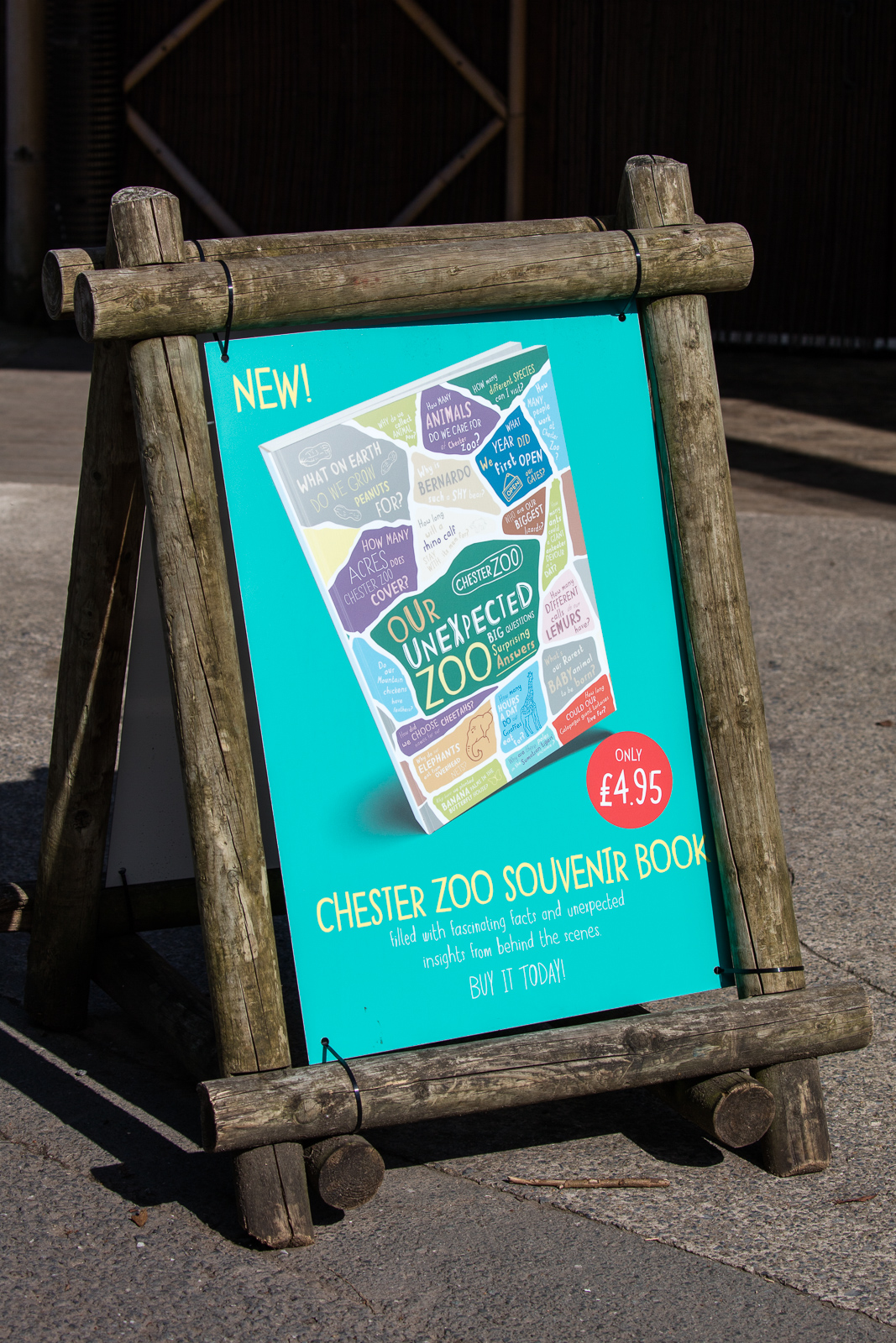 Souvenir Book Sign - 20/06/2016